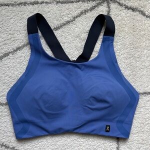 On Running Performance Bra, size M